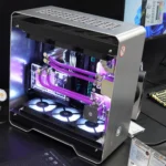 Ảnh minh họa cấu hình PC tùy chỉnh cao cấp với tản nhiệt nước