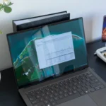 Giao diện Performance Monitor trên laptop chạy Windows 11, công cụ giúp theo dõi hiệu suất và kiểm tra các vấn đề hệ thống sau cập nhật.