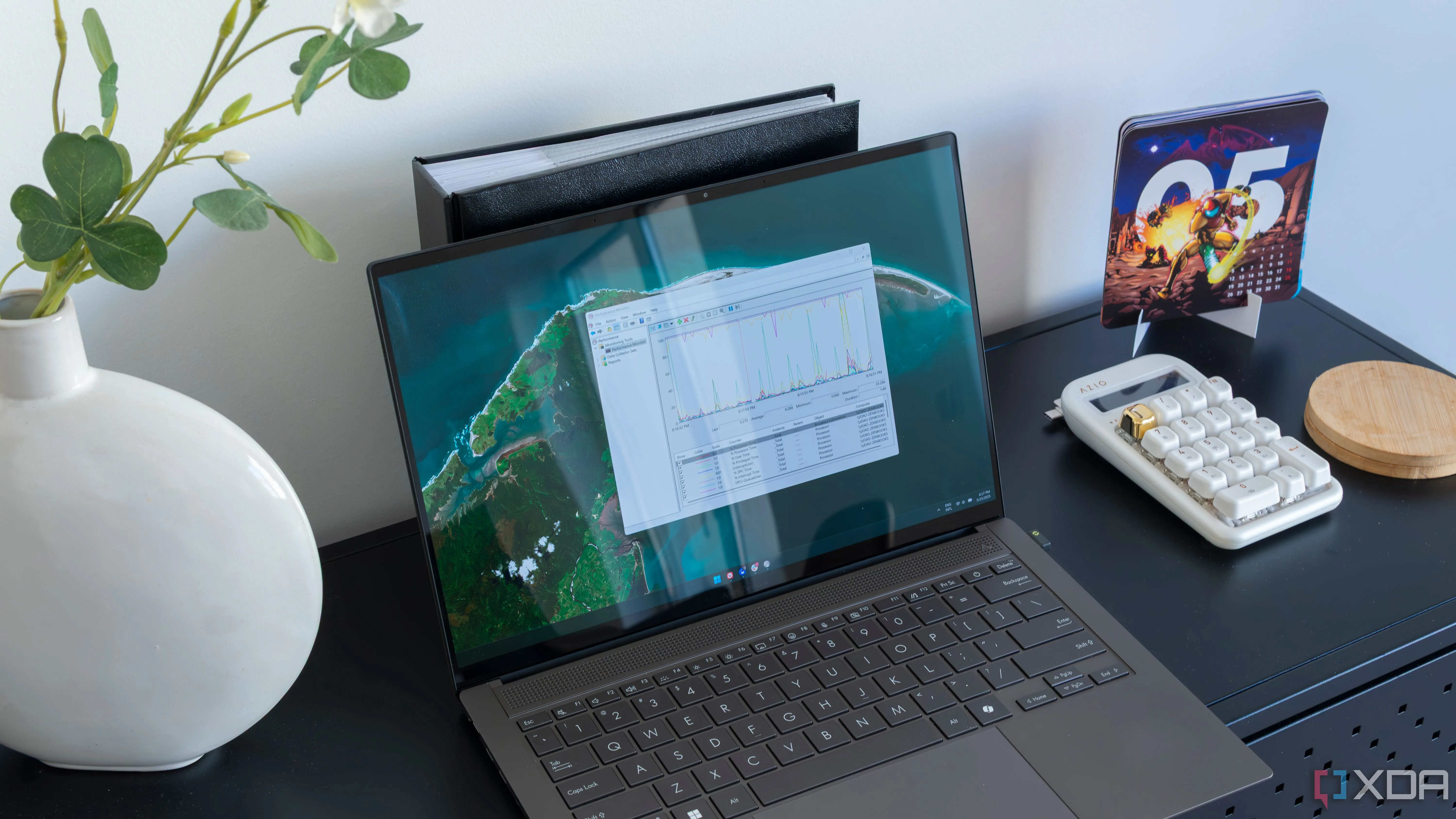 Giao diện Performance Monitor trên laptop chạy Windows 11, công cụ giúp theo dõi hiệu suất và kiểm tra các vấn đề hệ thống sau cập nhật.