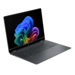 Hình ảnh laptop lai HP OmniBook X Flip màu bạc, ở chế độ máy tính xách tay