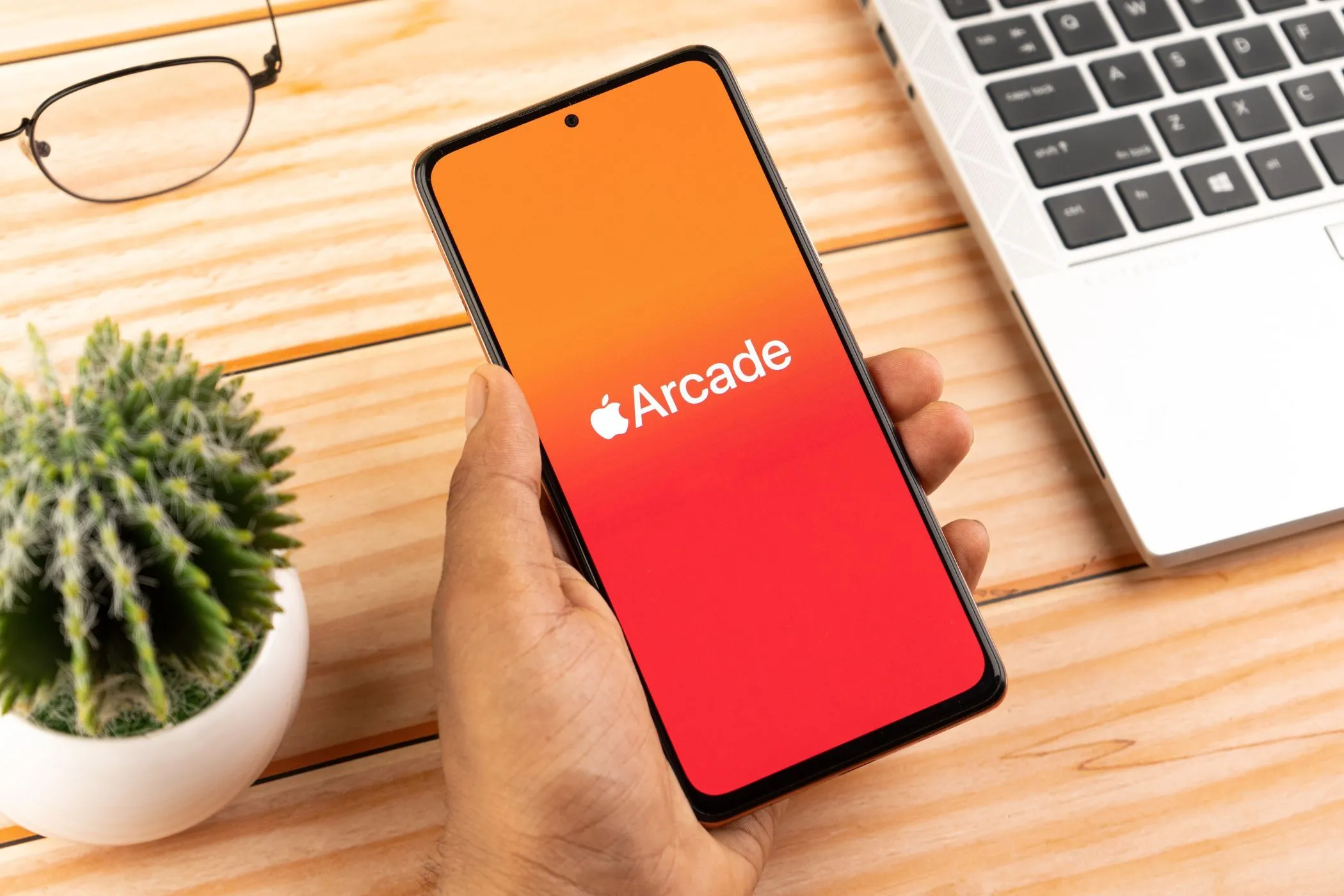 Biểu tượng Apple Arcade trên màn hình điện thoại thông minh.
