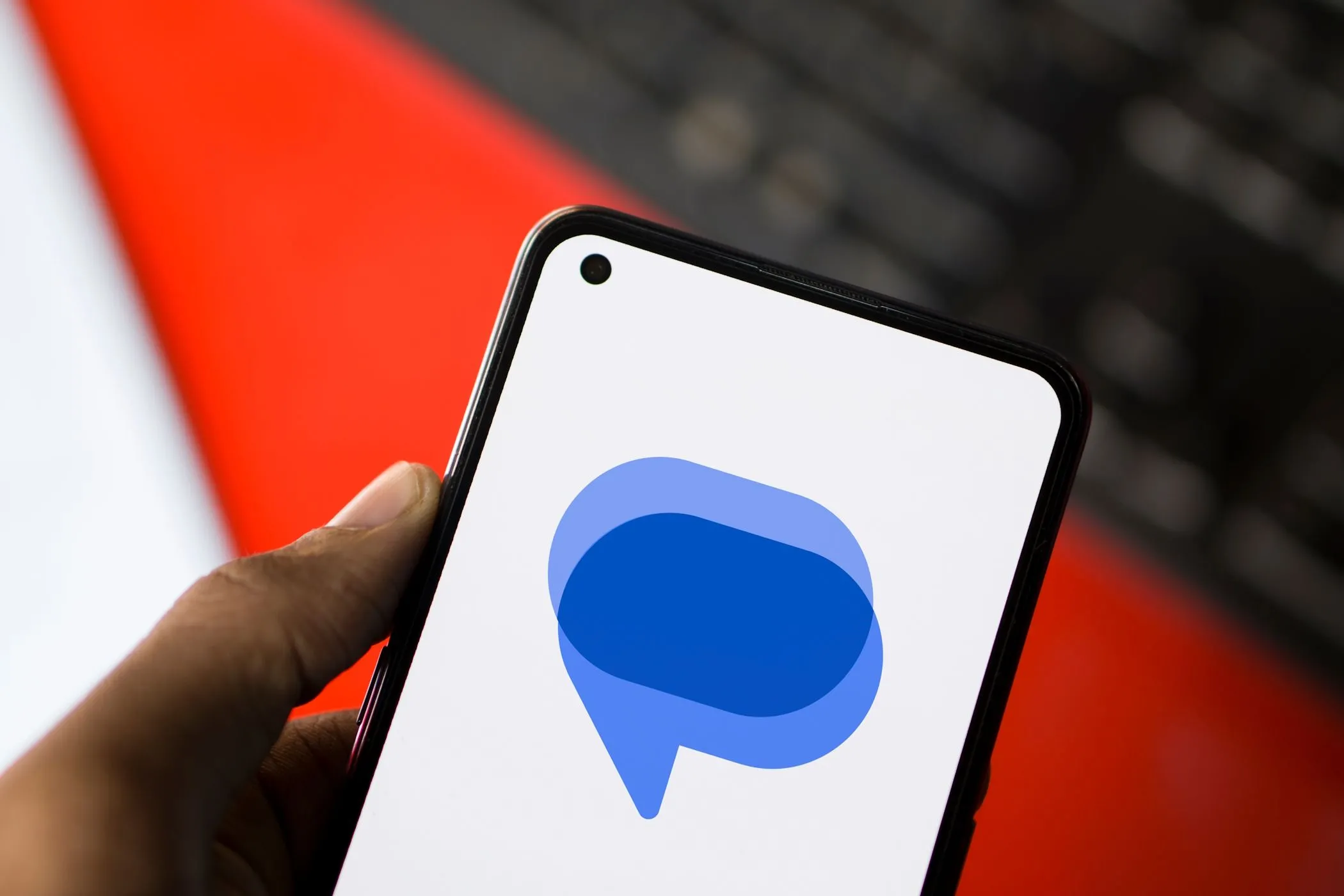 Biểu tượng Google Messages trên màn hình điện thoại Android, minh họa cho chức năng quét ảnh nhạy cảm của SafetyCore.