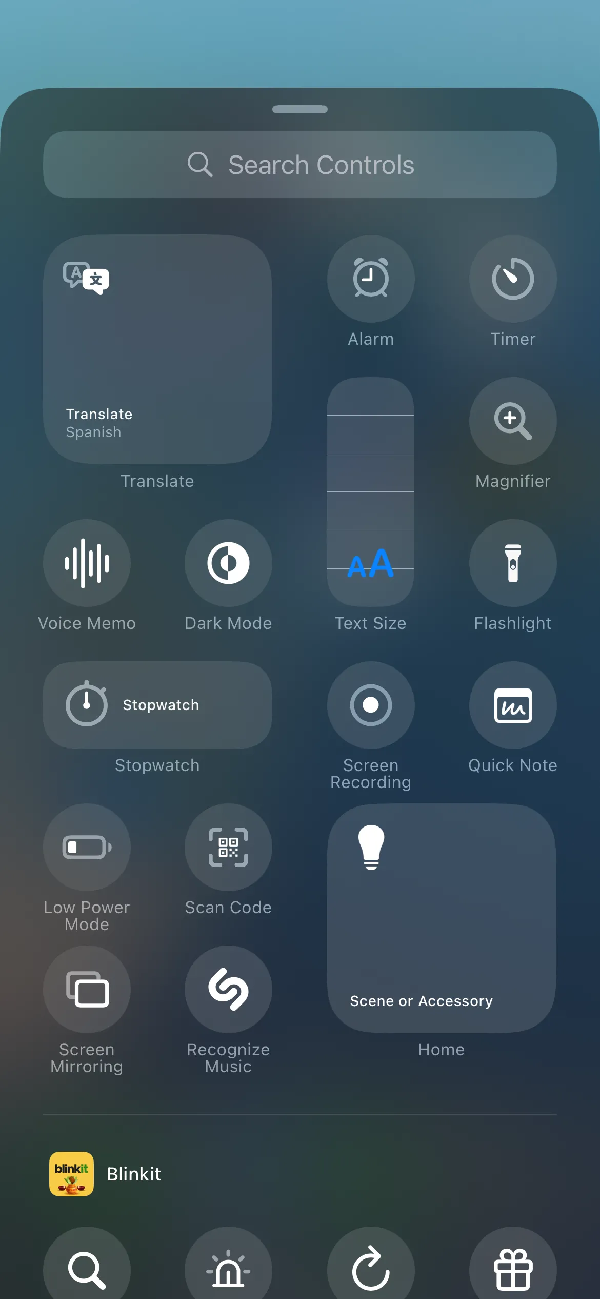 Các biểu tượng điều khiển tùy chỉnh trong Trung tâm điều khiển (Control Center) của iPhone, cho phép truy cập nhanh các tính năng thường dùng.