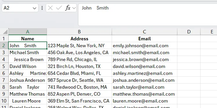 Dữ liệu có chứa khoảng trắng không cần thiết trong bảng Excel