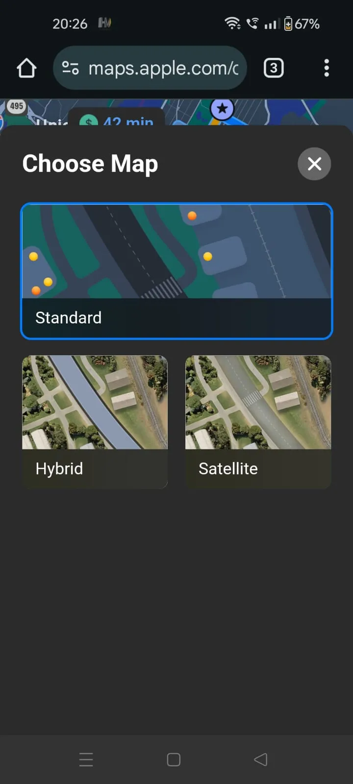 Giao diện Apple Maps hiển thị các chế độ xem bản đồ vệ tinh và hỗn hợp