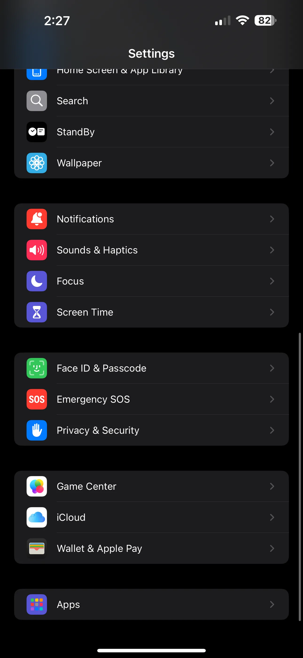 Giao diện cài đặt Face ID & Mật mã trên iPhone, nơi người dùng có thể thay đổi các tùy chọn bảo mật.