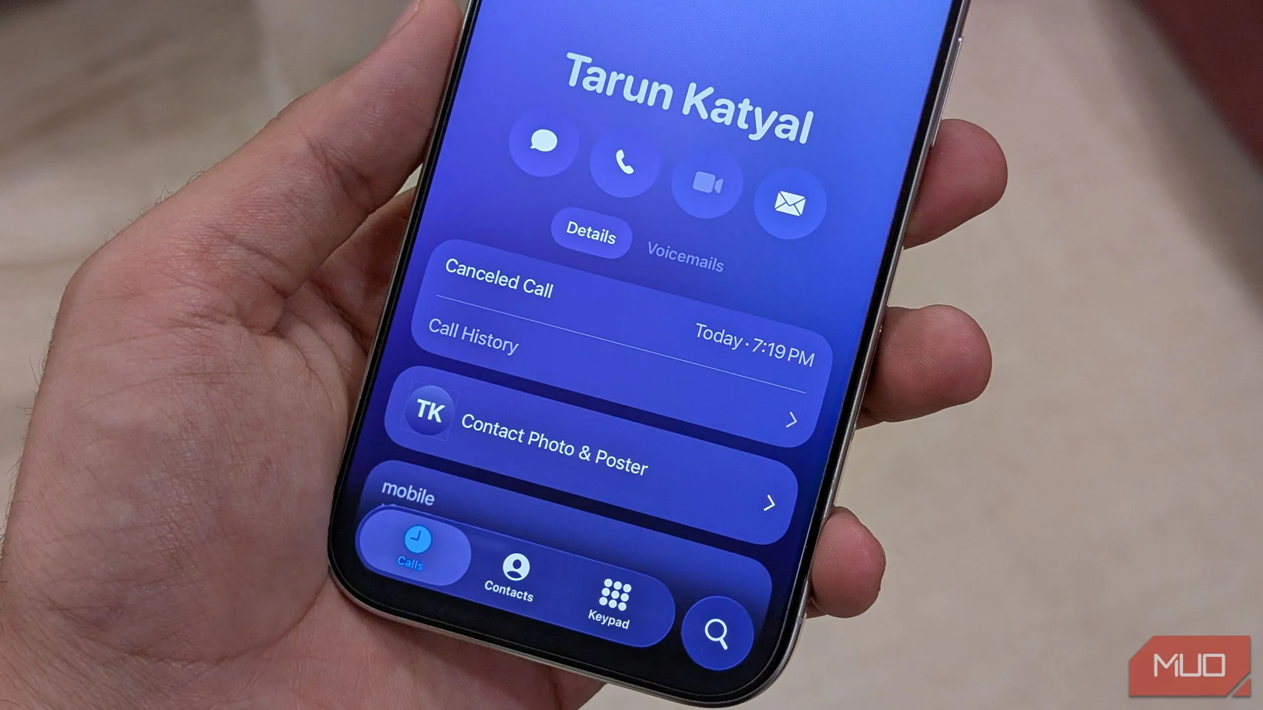 Giao diện lịch sử cuộc gọi chi tiết của một liên hệ cụ thể trên iPhone chạy iOS 26