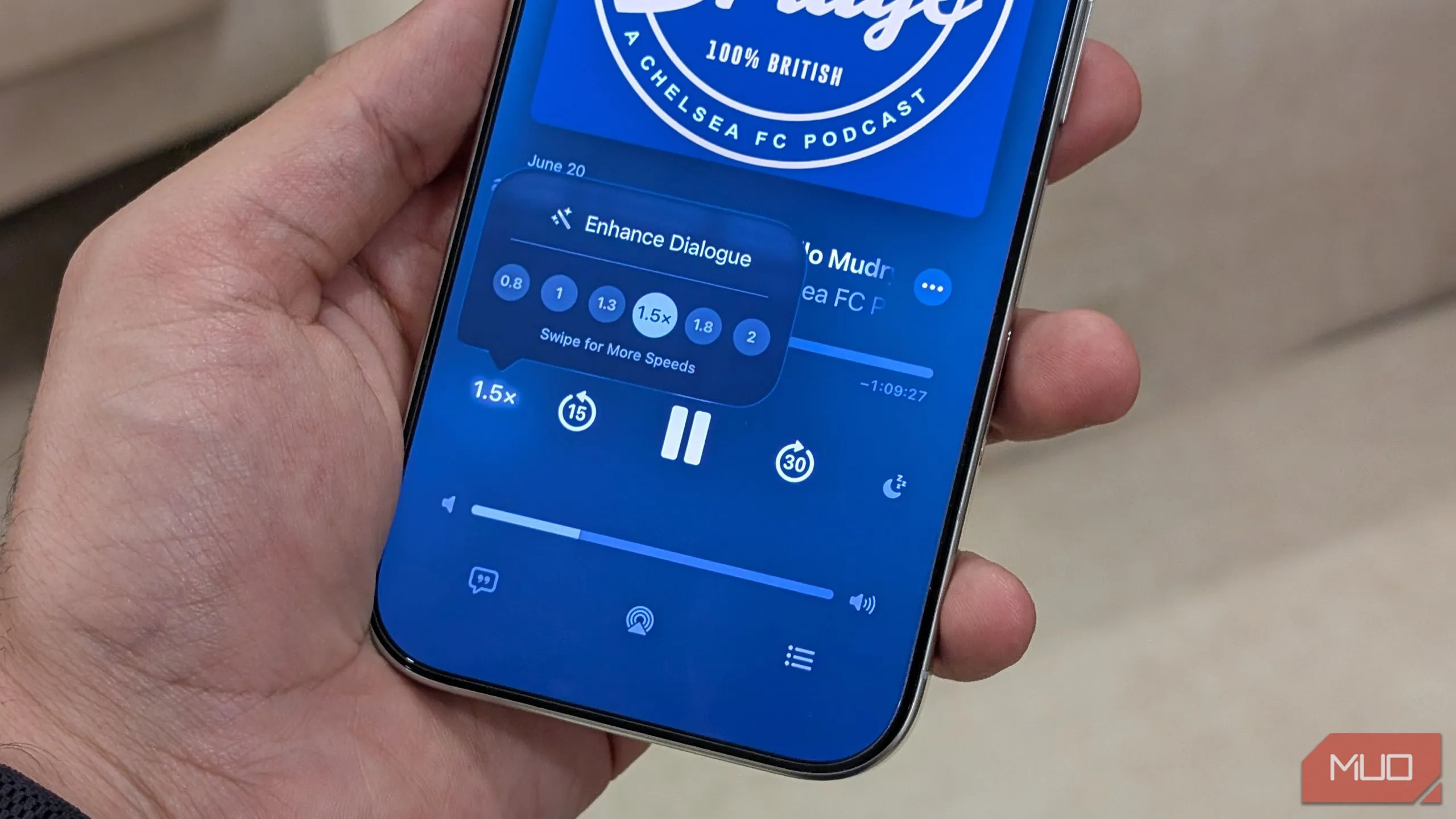 Giao diện tùy chỉnh tốc độ phát Podcast trong ứng dụng Podcast của Apple trên iOS 26