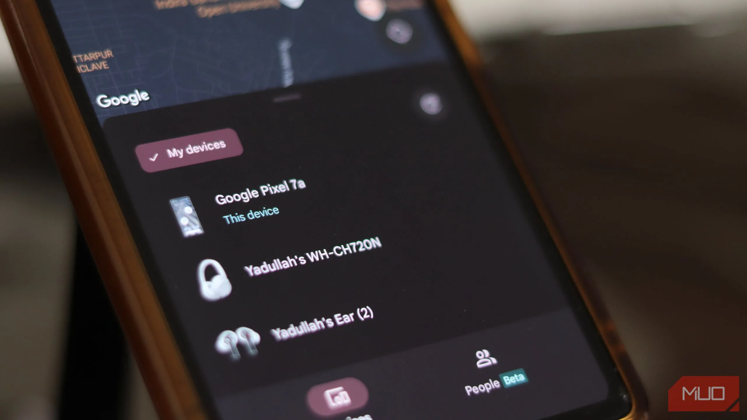 Giao diện ứng dụng Find My Device trên Android hiển thị các thiết bị được định vị