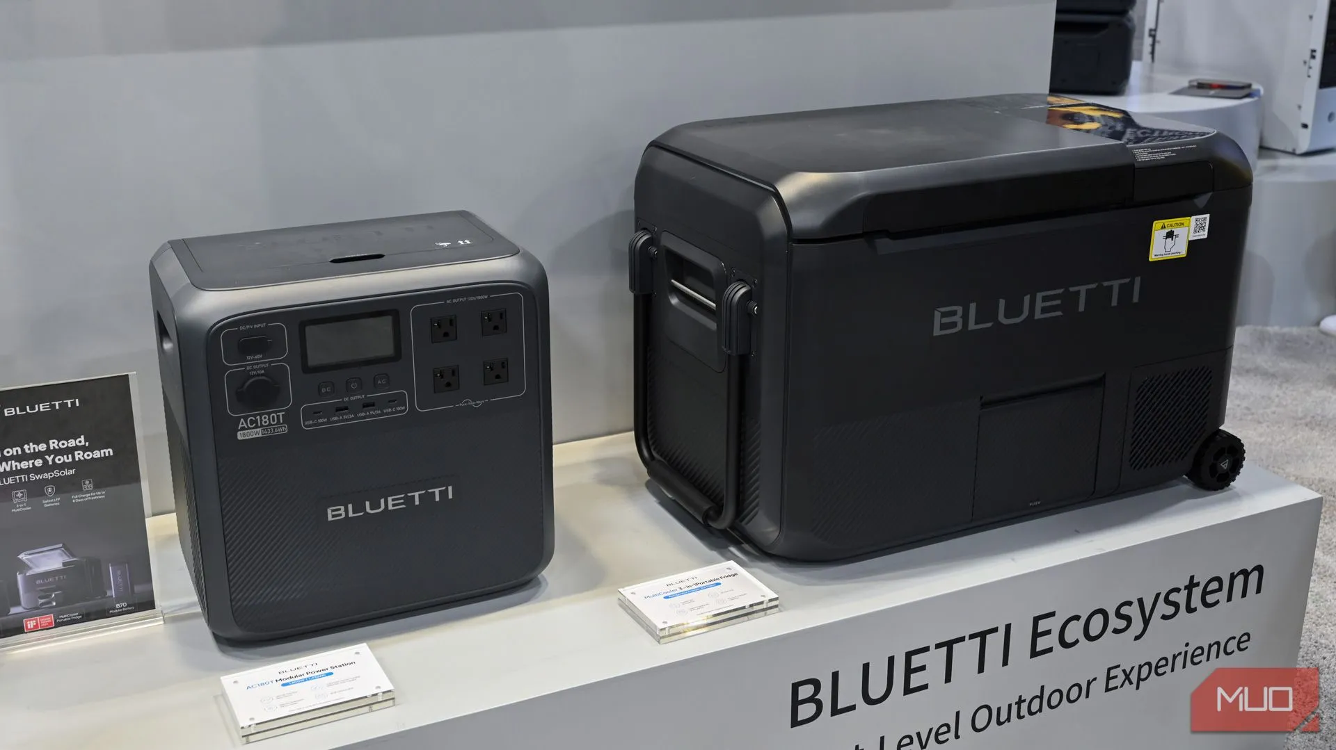 Hệ thống Bluetti SwapSolar gồm trạm điện di động và tủ lạnh MultiCooler thông minh, thích hợp cho chuyến đi xa.