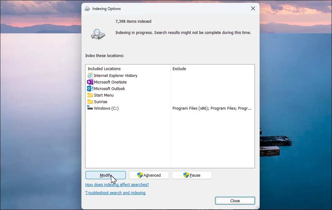 Hộp thoại tùy chọn lập chỉ mục (Indexing Options) đang mở trên Windows 11, hiển thị cài đặt để tăng tốc tìm kiếm file.