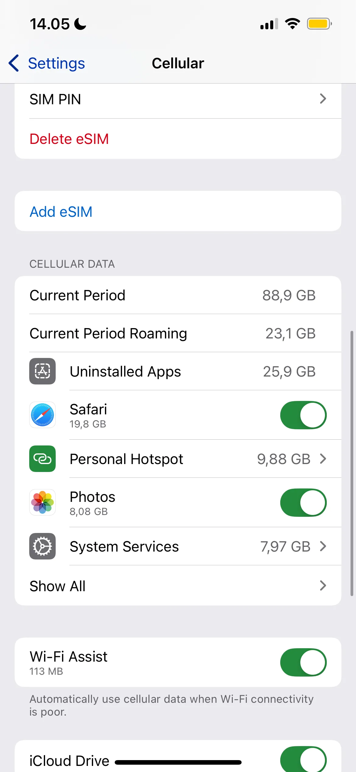Hướng dẫn vào mục PIN SIM trong Cài đặt iPhone để kích hoạt tính năng bảo vệ eSIM