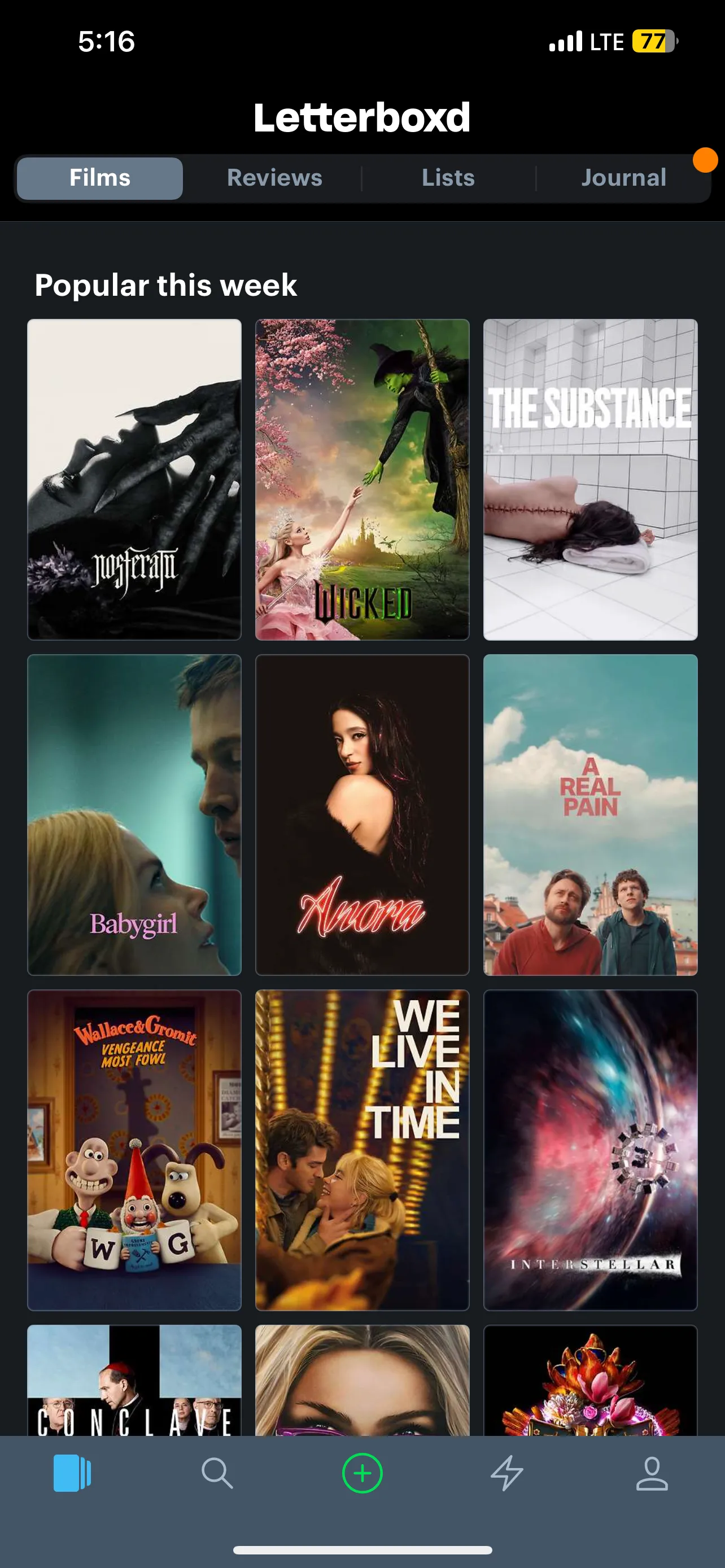 Màn hình chính Letterboxd hiển thị các phim thịnh hành trong tuần