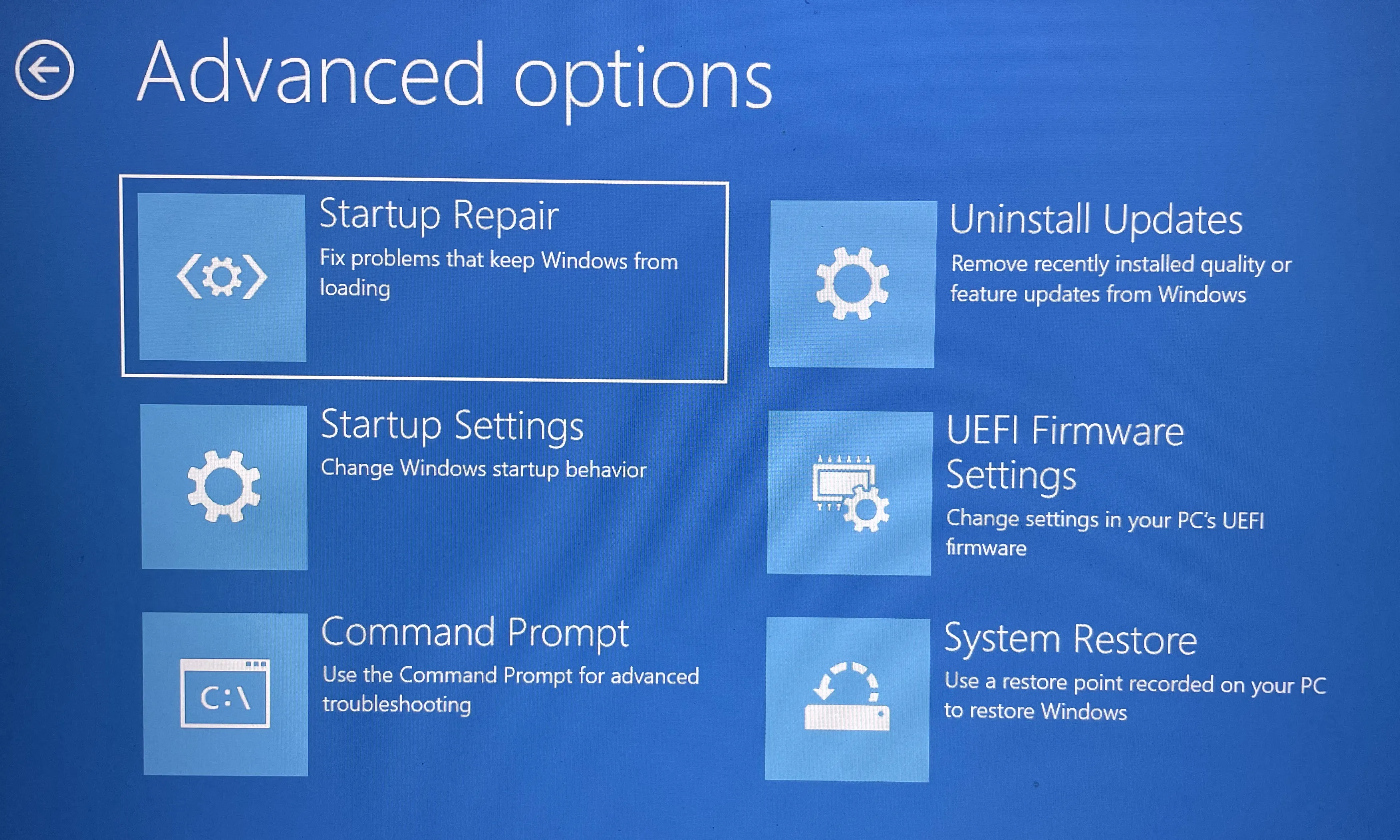 Màn hình Tùy chọn Nâng cao (Advanced Options) trong Windows Recovery Environment (WinRE)