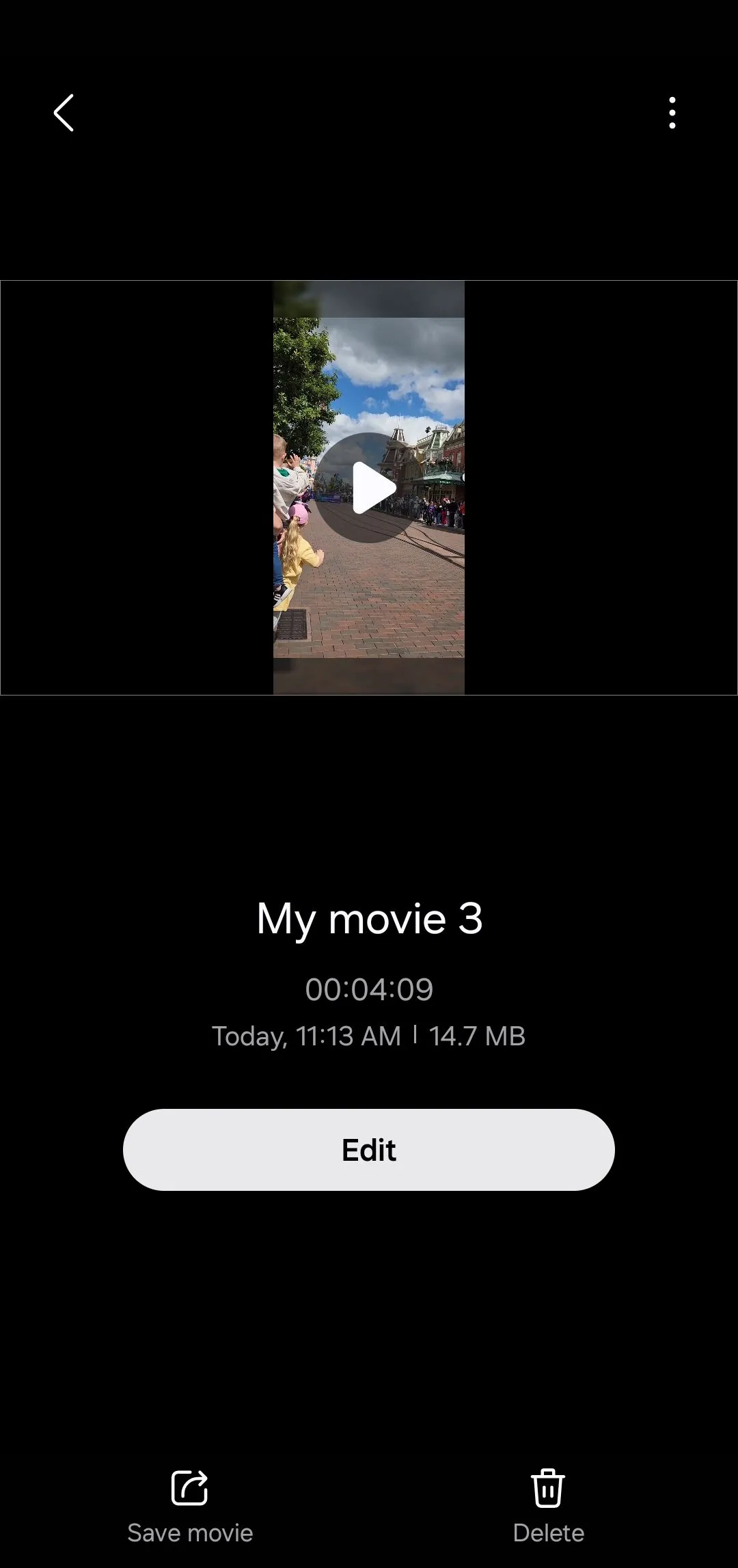 Menu tùy chọn lưu dự án trong Samsung Studio trên điện thoại Galaxy, bao gồm các lựa chọn về kích thước và định dạng xuất video.