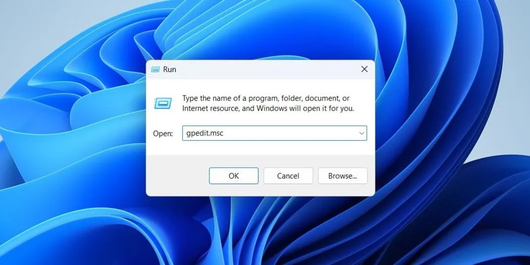 Mở Group Policy Editor bằng hộp thoại Run