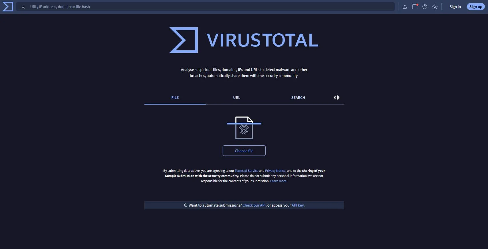 Trang chủ website VirusTotal cho phép người dùng tải tệp tin hoặc nhập URL để quét mã độc.
