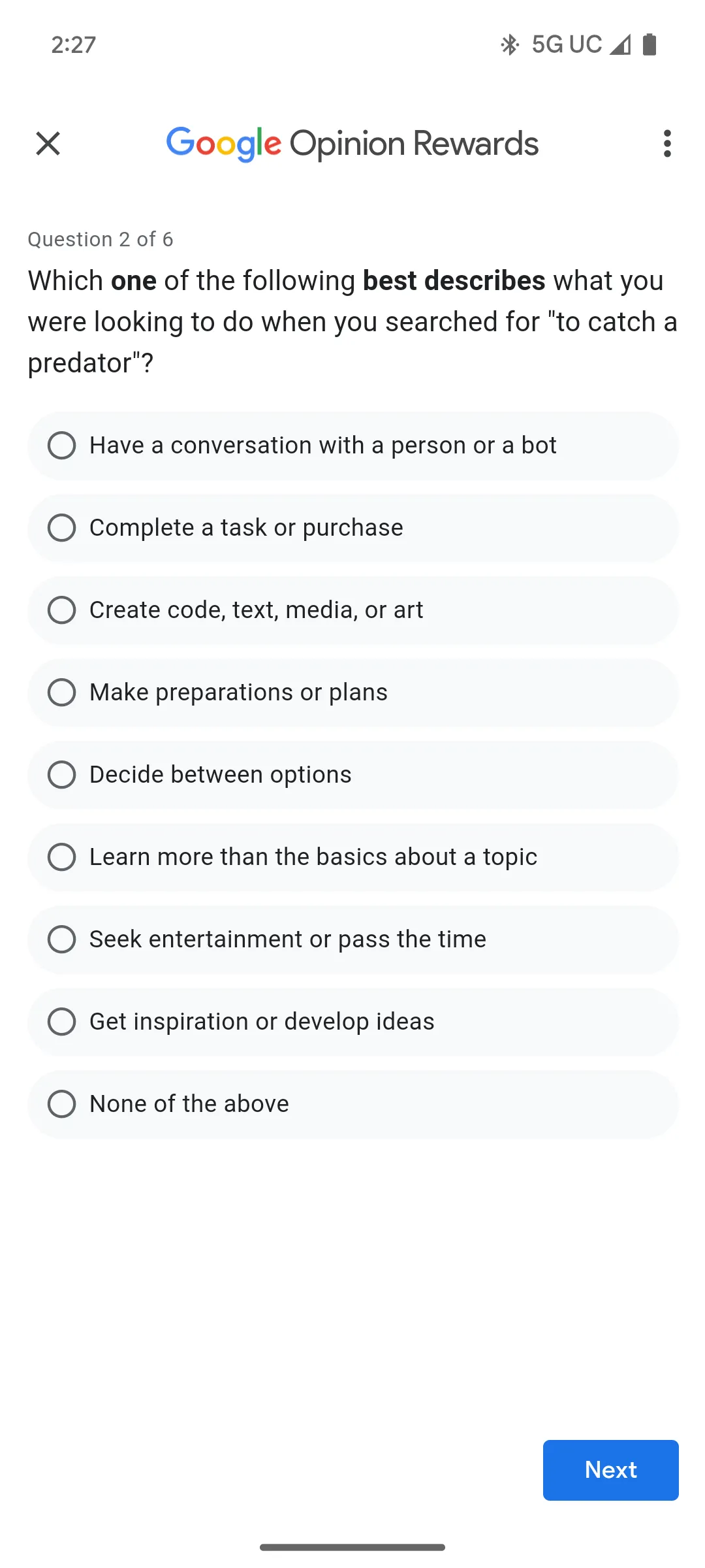 Ứng dụng Google Opinion Rewards hiển thị câu hỏi khảo sát với nhiều lựa chọn trả lời trên điện thoại Android.