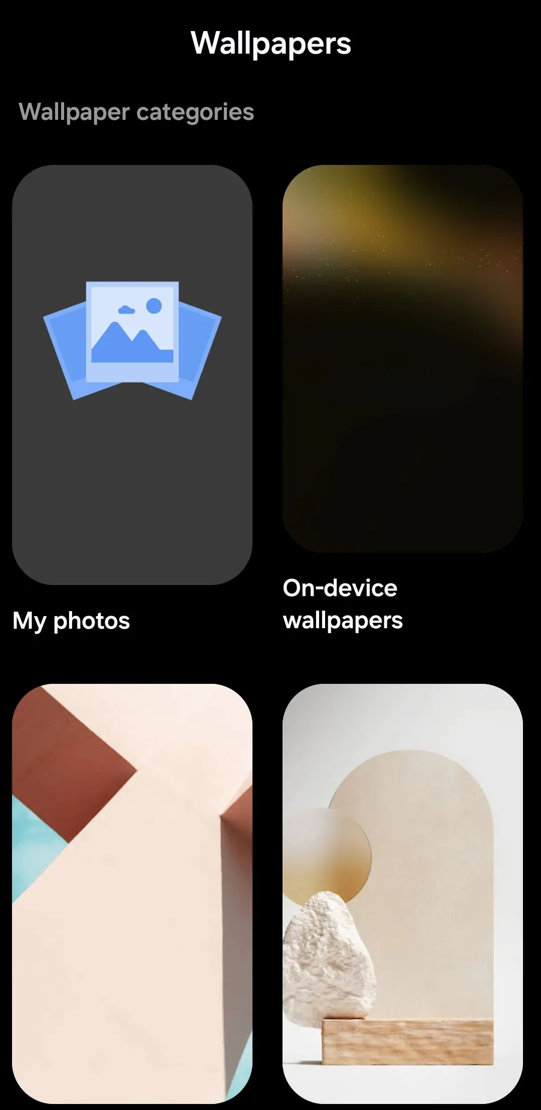 Ứng dụng Google Wallpapers trên thiết bị Android, cung cấp nhiều tùy chọn hình nền đa dạng.