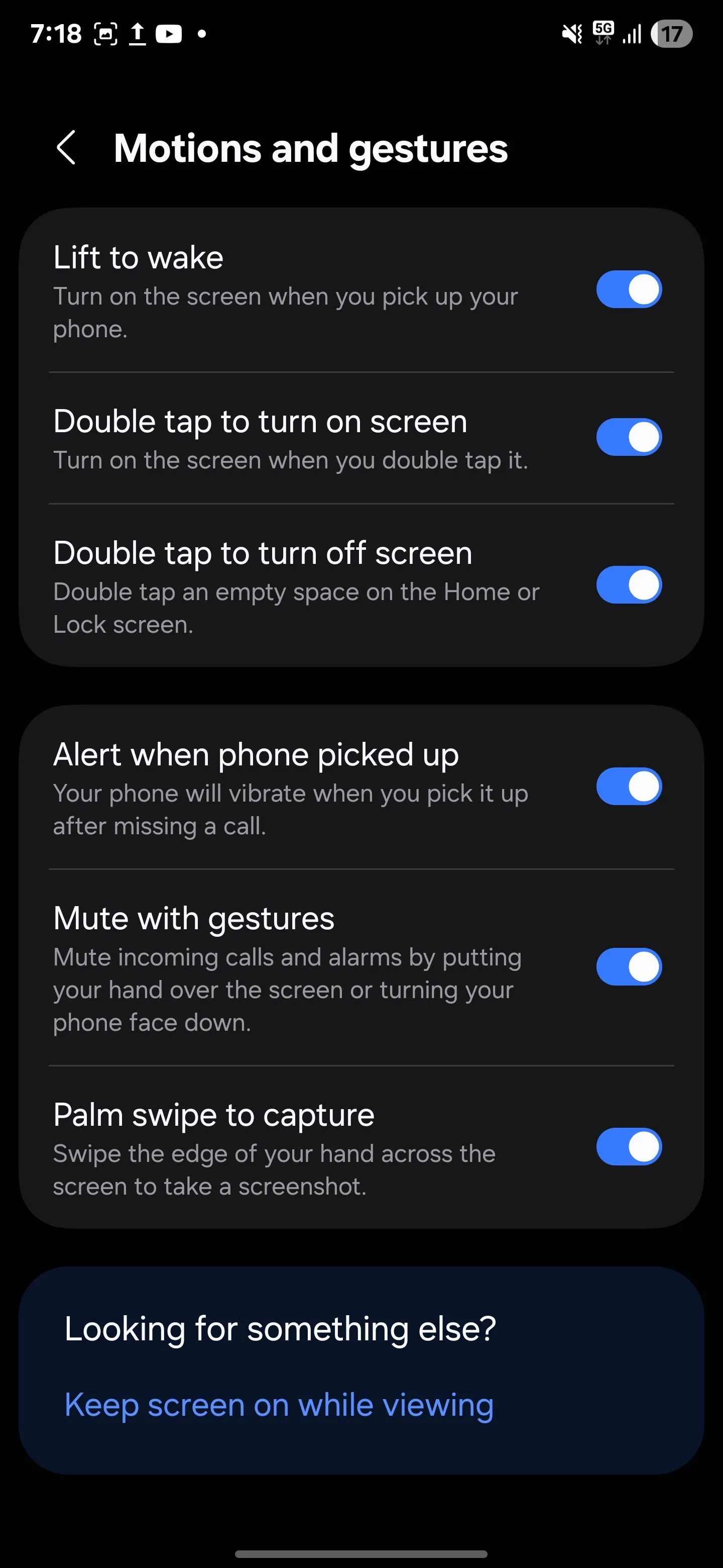 Vô hiệu hóa tính năng Nâng lên để bật màn hình (Lift to wake) trong cài đặt cử chỉ Samsung để tiết kiệm pin.